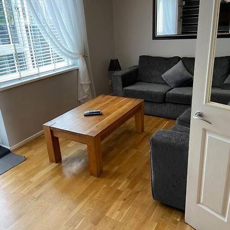 Garland Way 2 Bed House Sheffield Free Parking 5 Min From M1 Mosborough Exterior foto