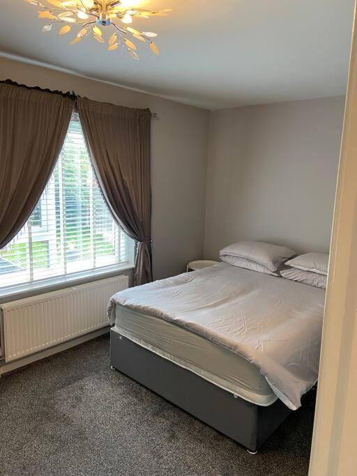 Garland Way 2 Bed House Sheffield Free Parking 5 Min From M1 Mosborough Exterior foto